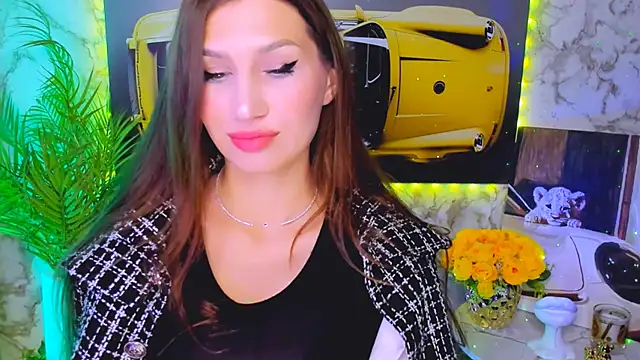 Mollyinyourmind online show from October 17, 8:10 pm