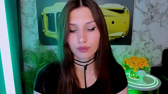 Mollyinyourmind online show from April 4, 4:52 am