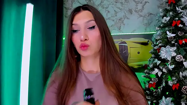 Mollyinyourmind online show from December 22, 1:50 am