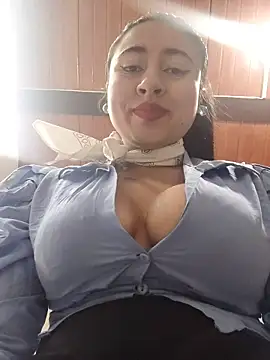 AMATISTA  16 online show from October 6, 12:39 pm