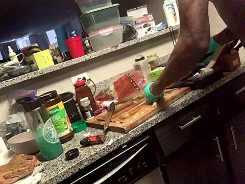 Snapshot of Triggerhappycj100 chatting on February 2, 7:24 pm Triggerhappycj100 online show from February 2, 7:24 pm