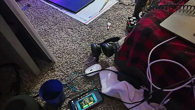 Triggerhappycj100 online show from March 26, 9:40 am