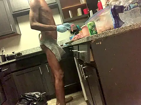 Snapshot of Triggerhappycj100 chatting on November 23, 7:40 am Triggerhappycj100 online show from November 23, 7:40 am