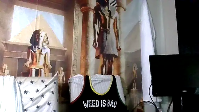 Triggerhappycj100 online show from March 24, 5:24 pm