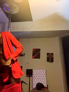 Snapshot of Triggerhappycj100 chatting on November 19, 10:59 am Triggerhappycj100 online show from November 19, 10:59 am