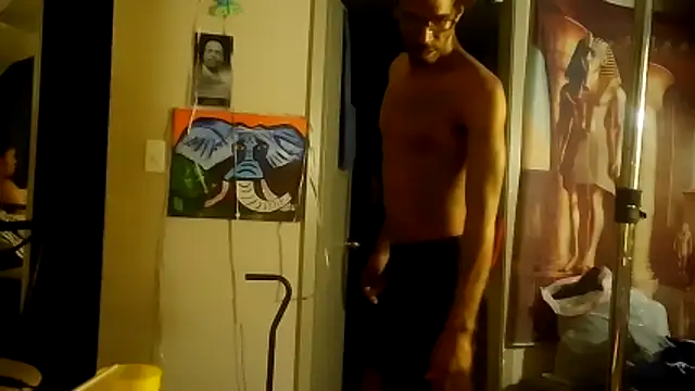 Snapshot of Triggerhappycj100 chatting on February 14, 1:55 pm Triggerhappycj100 online show from February 14, 1:55 pm