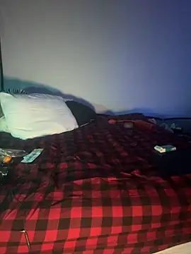 Snapshot of Triggerhappycj100 chatting on November 3, 11:36 am Triggerhappycj100 online show from November 3, 11:36 am