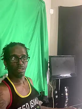 Triggerhappycj100 online show from March 8, 2:48 am