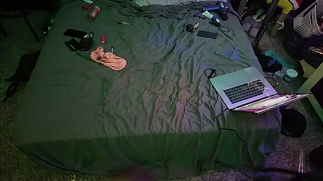 Triggerhappycj100 online show from March 28, 4:02 am