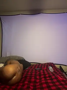 Snapshot of Triggerhappycj100 chatting on November 4, 6:01 pm Triggerhappycj100 online show from November 4, 6:01 pm