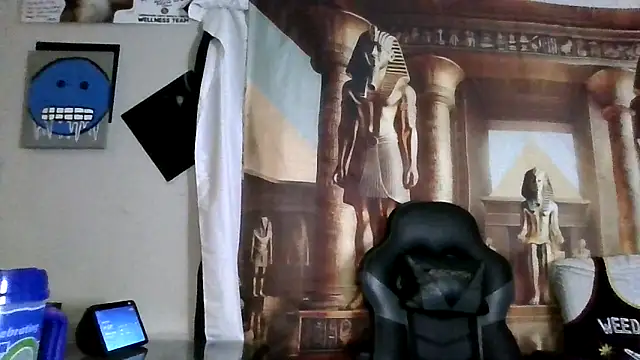 Triggerhappycj100 online show from March 29, 2:41 pm