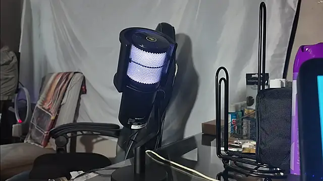 Triggerhappycj100 online show from April 22, 7:09 pm