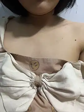 Snapshot of Xuka119 chatting on October 5, 1:29 am Xuka119 online show from October 5, 1:29 am