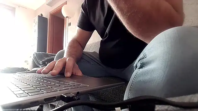 cucciolotto76 online show from November 8, 11:25 am