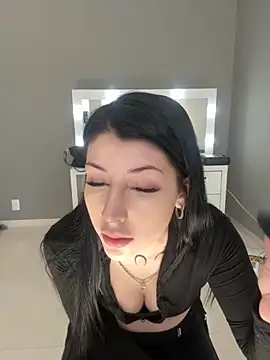 Privad ravenna online show from September 29, 5:40 pm