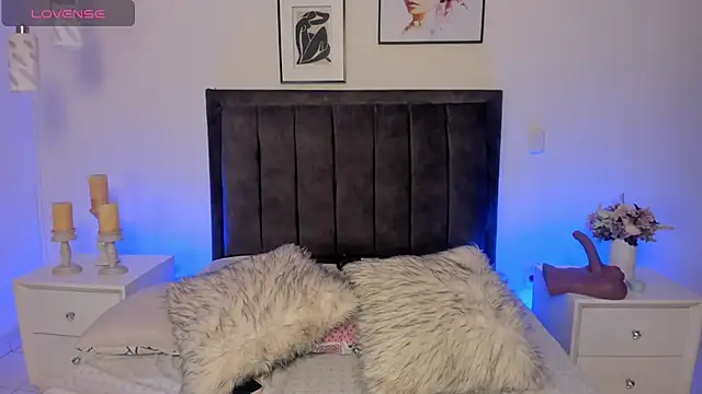 ashlye white online show from February 14, 4:02 am