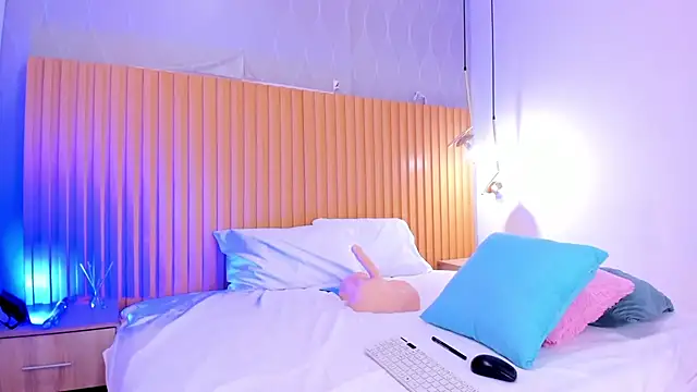 danaalamiri online show from October 21, 9:47 pm