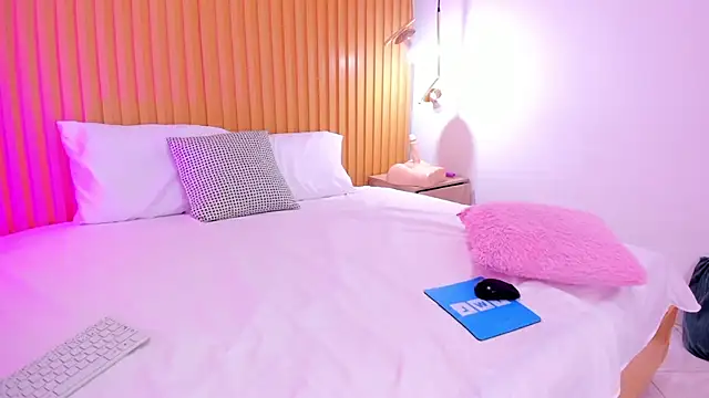 danaalamiri online show from November 12, 10:24 pm