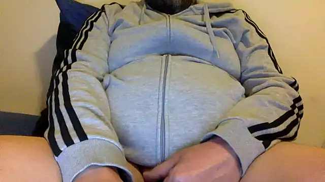 Snapshot of steve669_hot chatting on February 4, 10:05 pm steve669 hot online show from February 4, 10:05 pm