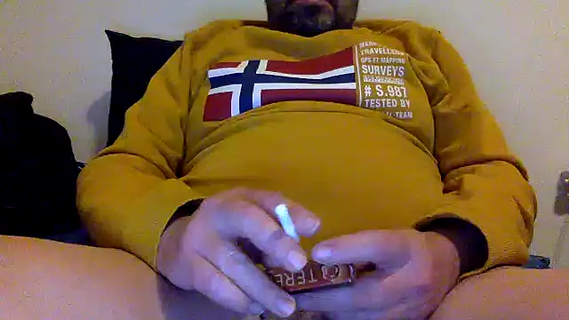 Snapshot of steve669_hot chatting on January 10, 10:27 pm steve669 hot online show from January 10, 10:27 pm