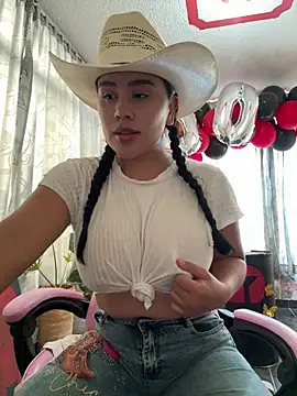 laure torres online show from June 8, 5:35 pm
