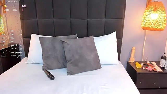 natalie esmith online show from October 8, 12:07 pm