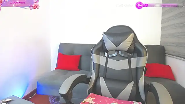 Snapshot of Am_Amy11 chatting on October 13, 7:26 pm Am Amy11 online show from October 13, 7:26 pm