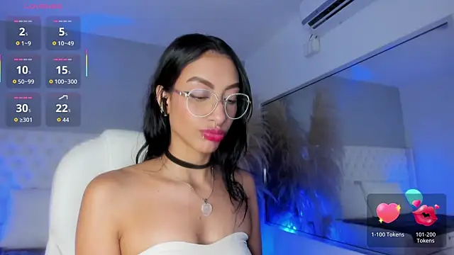 Snapshot of Ebonysweet__ chatting on July 3, 8:04 pm Ebonysweet online show from July 3, 8:04 pm