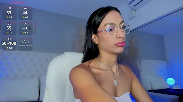 Snapshot of Ebonysweet__ chatting on June 4, 8:57 pm Ebonysweet online show from June 4, 8:57 pm
