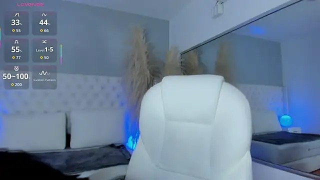 Snapshot of Ebonysweet__ chatting on June 27, 8:48 pm Ebonysweet online show from June 27, 8:48 pm
