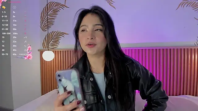 Valleriie  online show from February 21, 4:09 pm