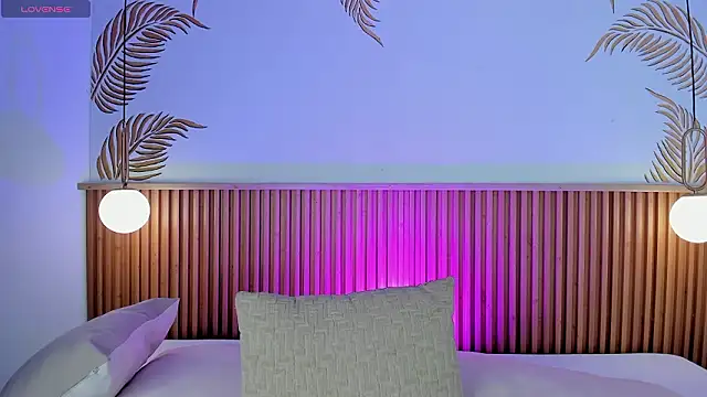 Valleriie  online show from March 22, 4:41 pm