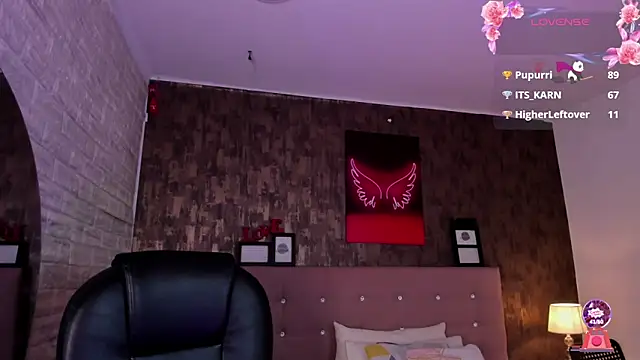 marian  stone online show from February 7, 12:40 am