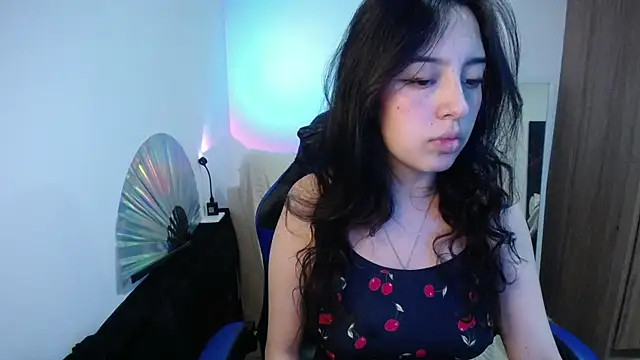 Snapshot of immisssilver chatting on October 2, 1:53 am immisssilver online show from October 2, 1:53 am