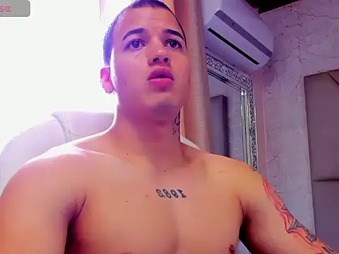 rocoo santos online show from March 31, 7:05 pm