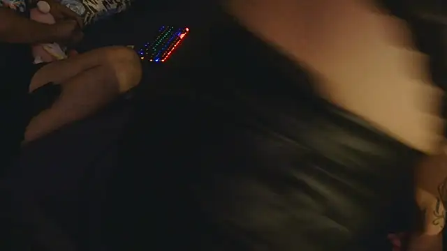 Snapshot of TrisalQuente chatting on February 13, 2:55 am TrisalQuente online show from February 13, 2:55 am