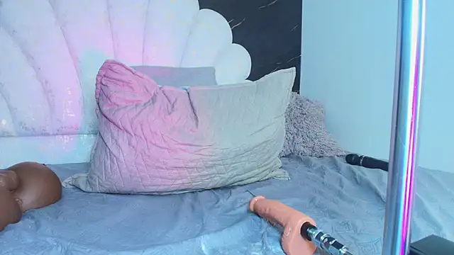 Roxana gomez online show from March 27, 8:26 am