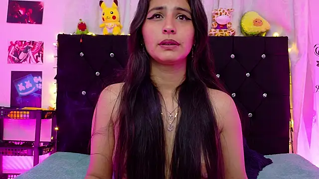 queen smiley online show from October 10, 4:13 am