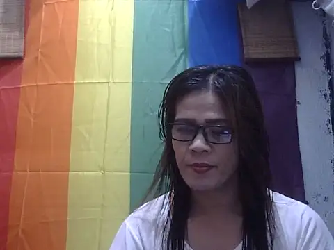 Snapshot of juicycum069 chatting on July 17, 6:43 am juicycum069 online show from July 17, 6:43 am