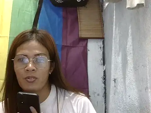 Snapshot of juicycum069 chatting on June 4, 4:28 am juicycum069 online show from June 4, 4:28 am