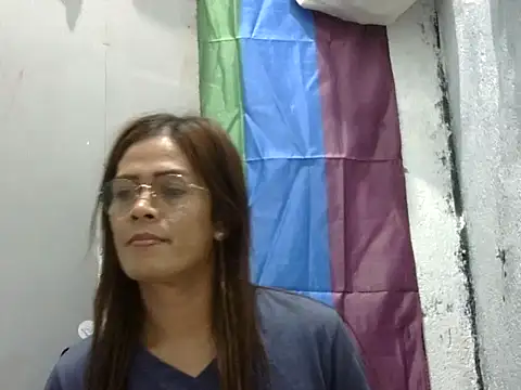 juicycum069 online show from March 24, 2:33 am