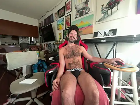 Pupscritch online show from June 17, 4:06 pm