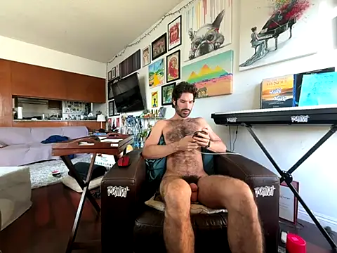 Snapshot of Pupscritch chatting on October 22, 4:17 pm Pupscritch online show from October 22, 4:17 pm