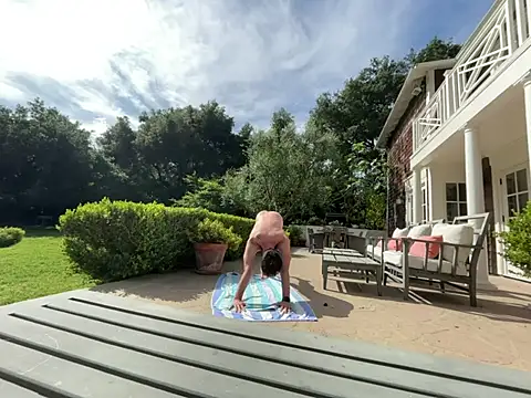 Pupscritch online show from April 2, 5:19 pm