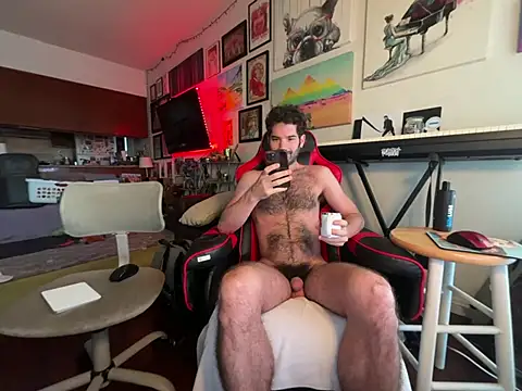 Pupscritch online show from April 14, 1:49 pm