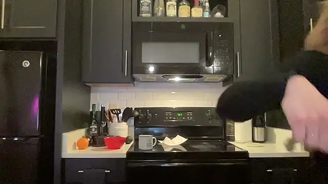 sweetceeme online show from March 23, 11:59 pm