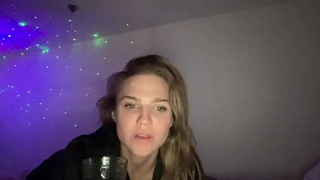 sweetceeme online show from February 7, 4:53 am