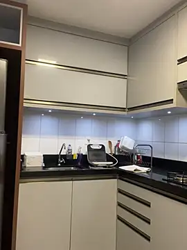 yumi-hot online show from April 3, 1:06 pm