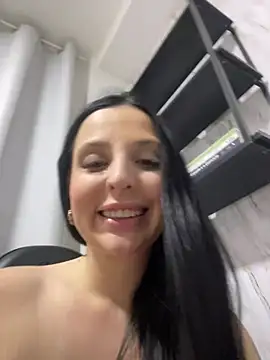 yumi-hot online show from May 14, 11:13 pm