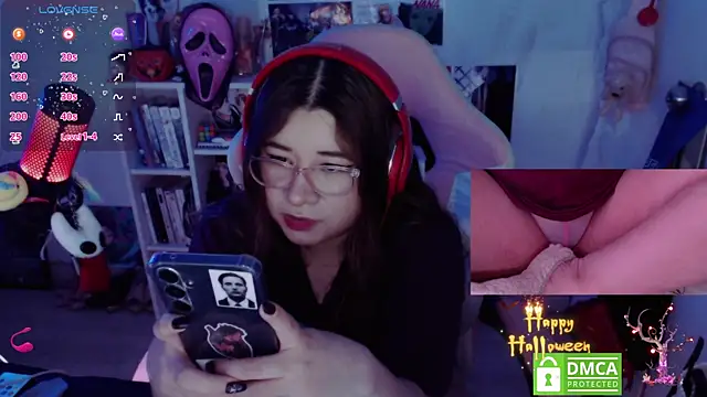 Pink girl0n online show from November 5, 10:57 pm